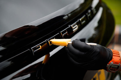 Cleaning car air vents with the Sponge Guru Tri-Edge Mini Detailer